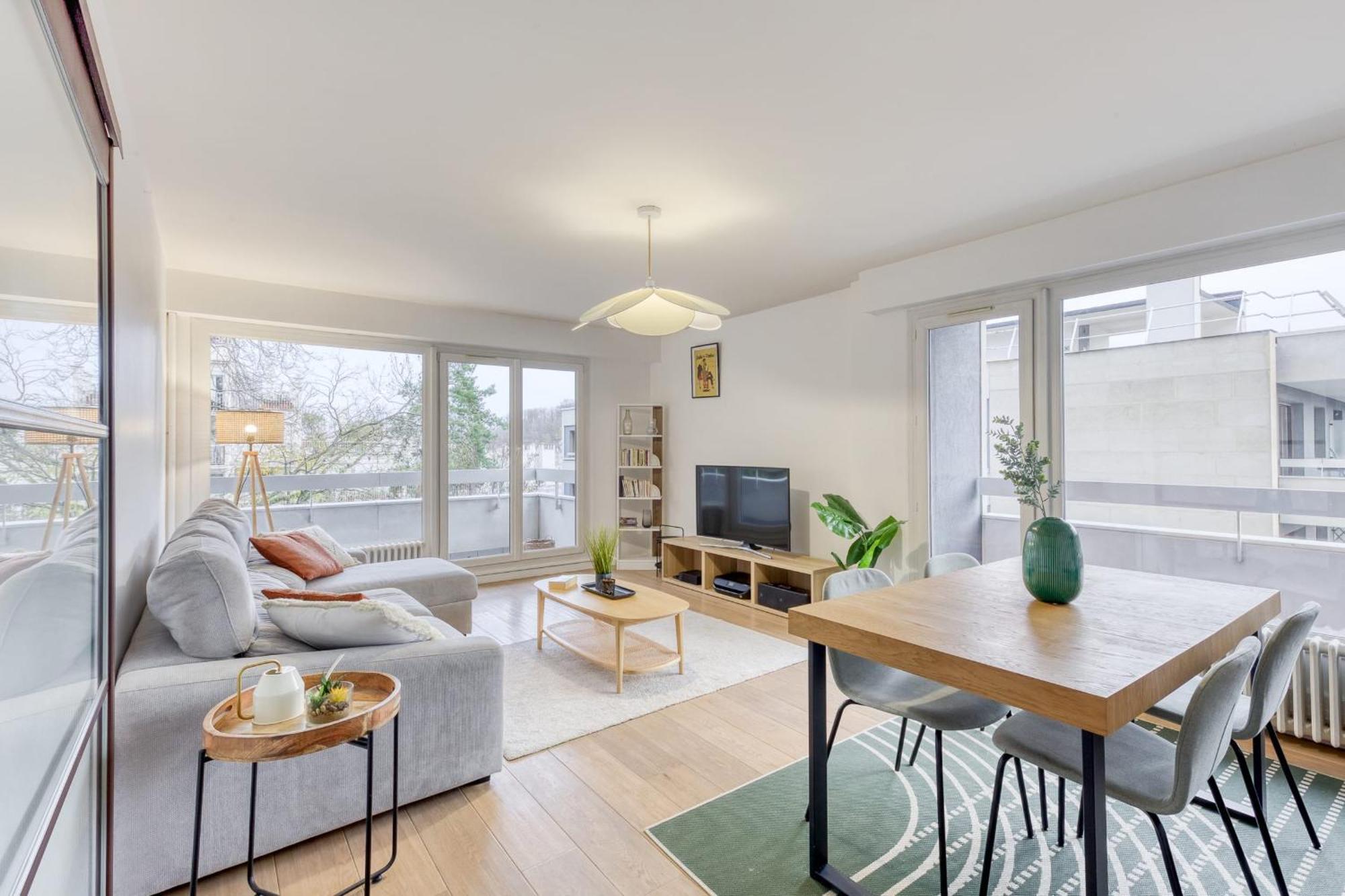 Grand Appartement Spacieux - Proche Paris Sèvres Esterno foto