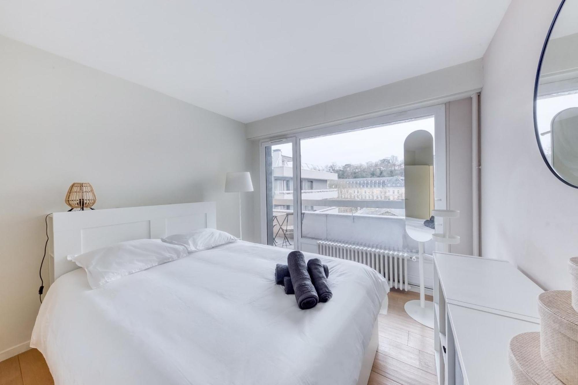 Grand Appartement Spacieux - Proche Paris Sèvres Esterno foto