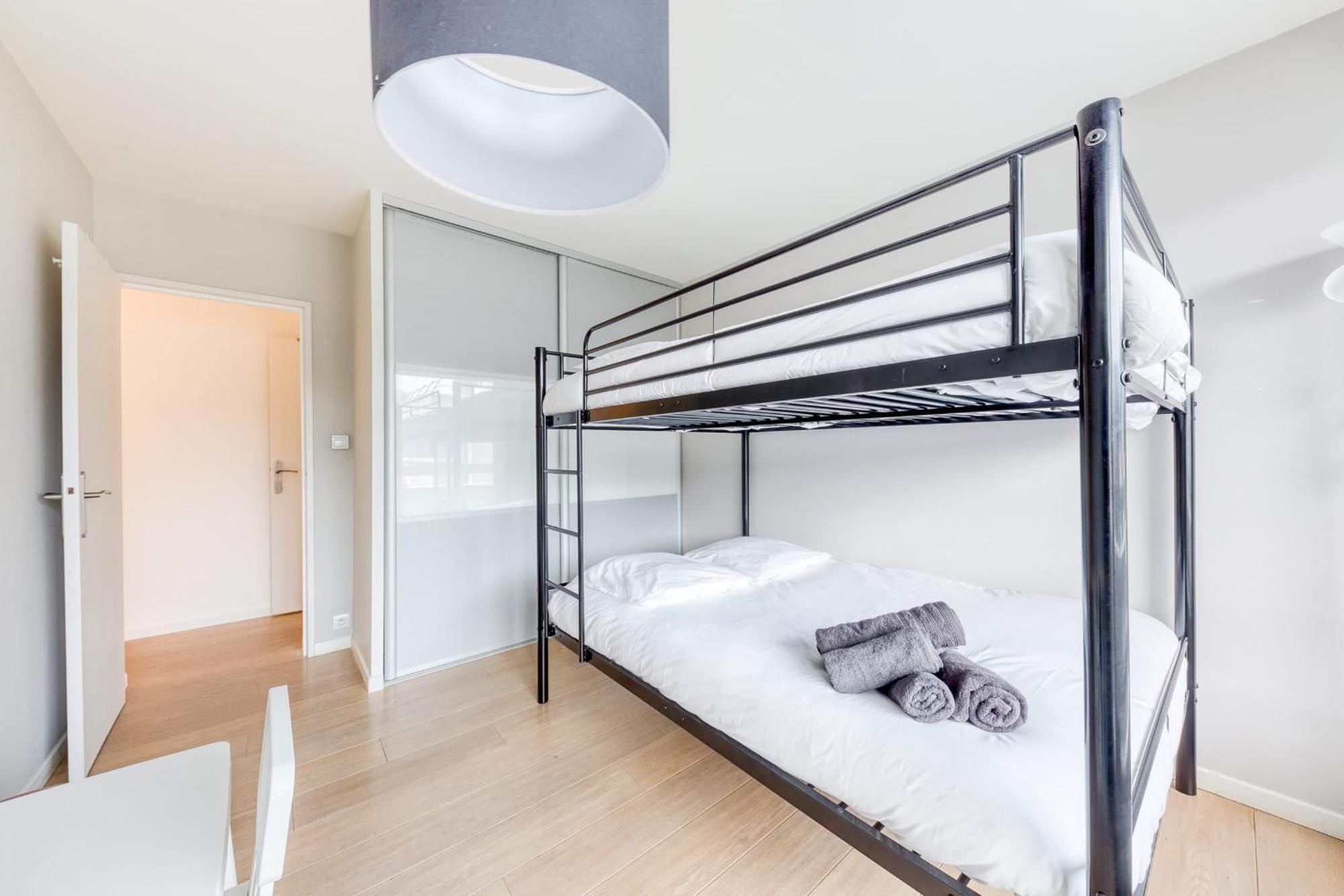 Grand Appartement Spacieux - Proche Paris Sèvres Esterno foto