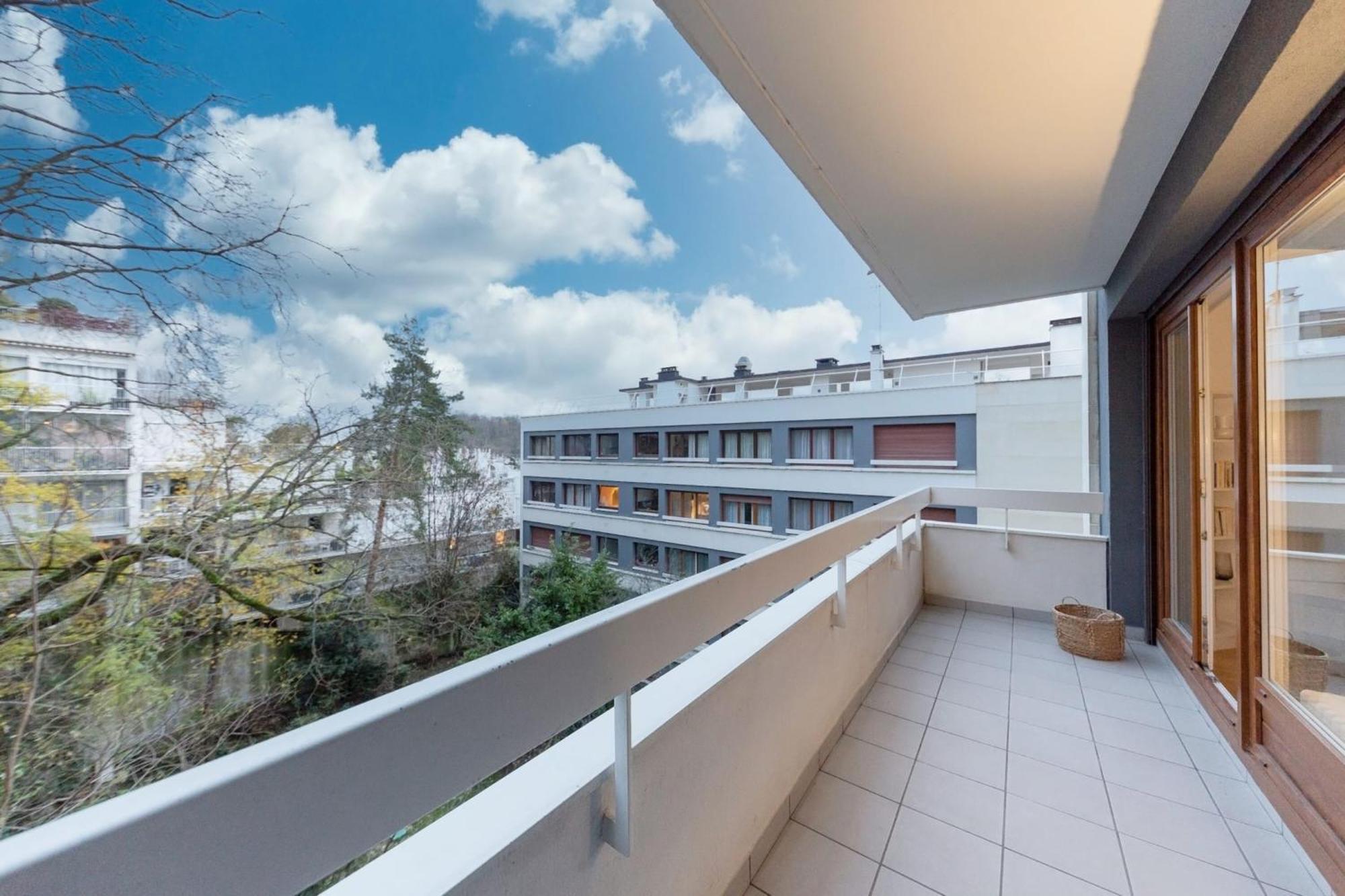 Grand Appartement Spacieux - Proche Paris Sèvres Esterno foto